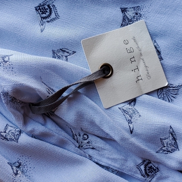 Hinge Light Blue Peasant Top L NWT - Picture 4 of 7